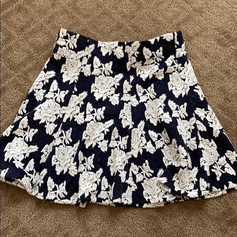 Navy/White Floral Skirt